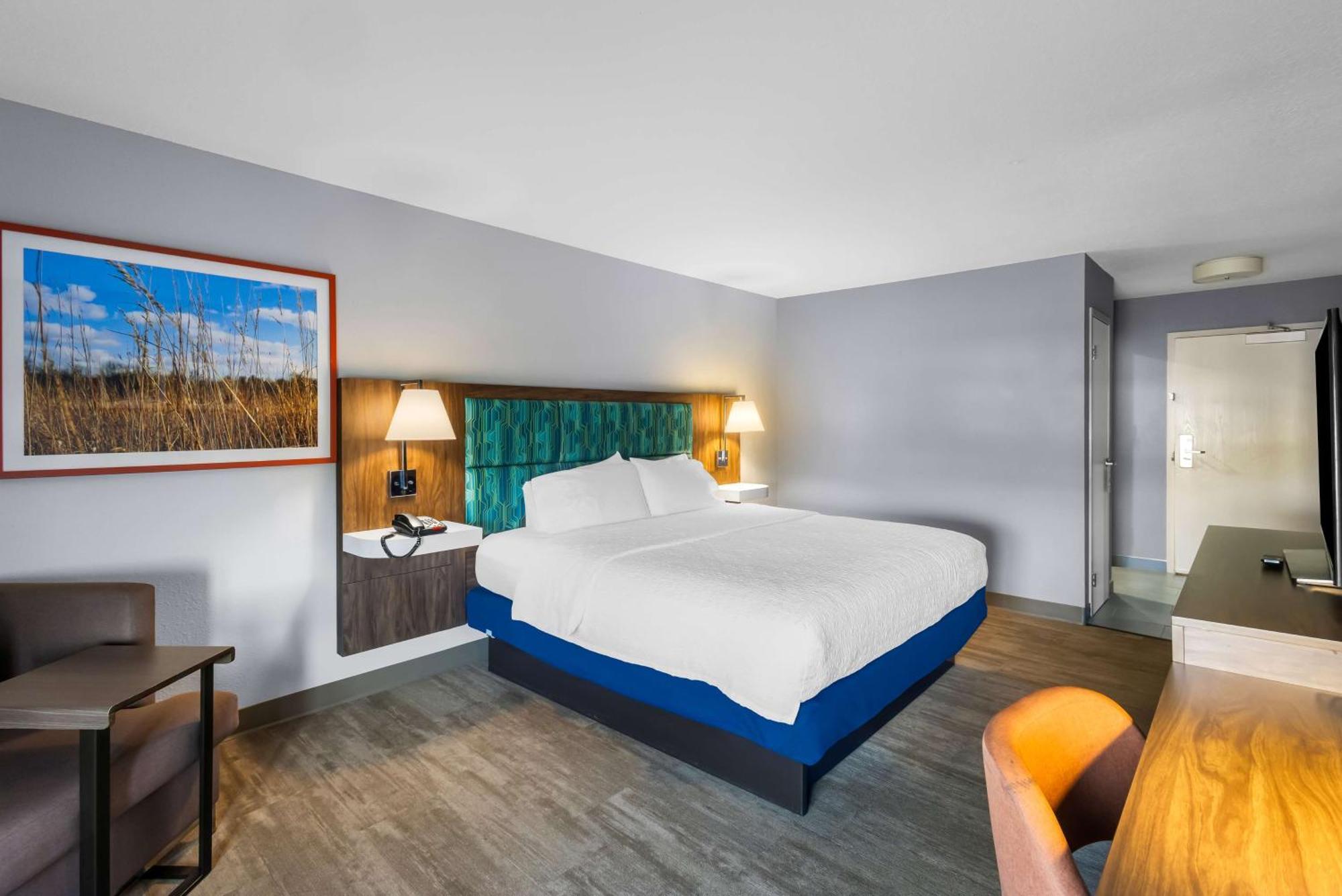 Hampton Hotel 3*
